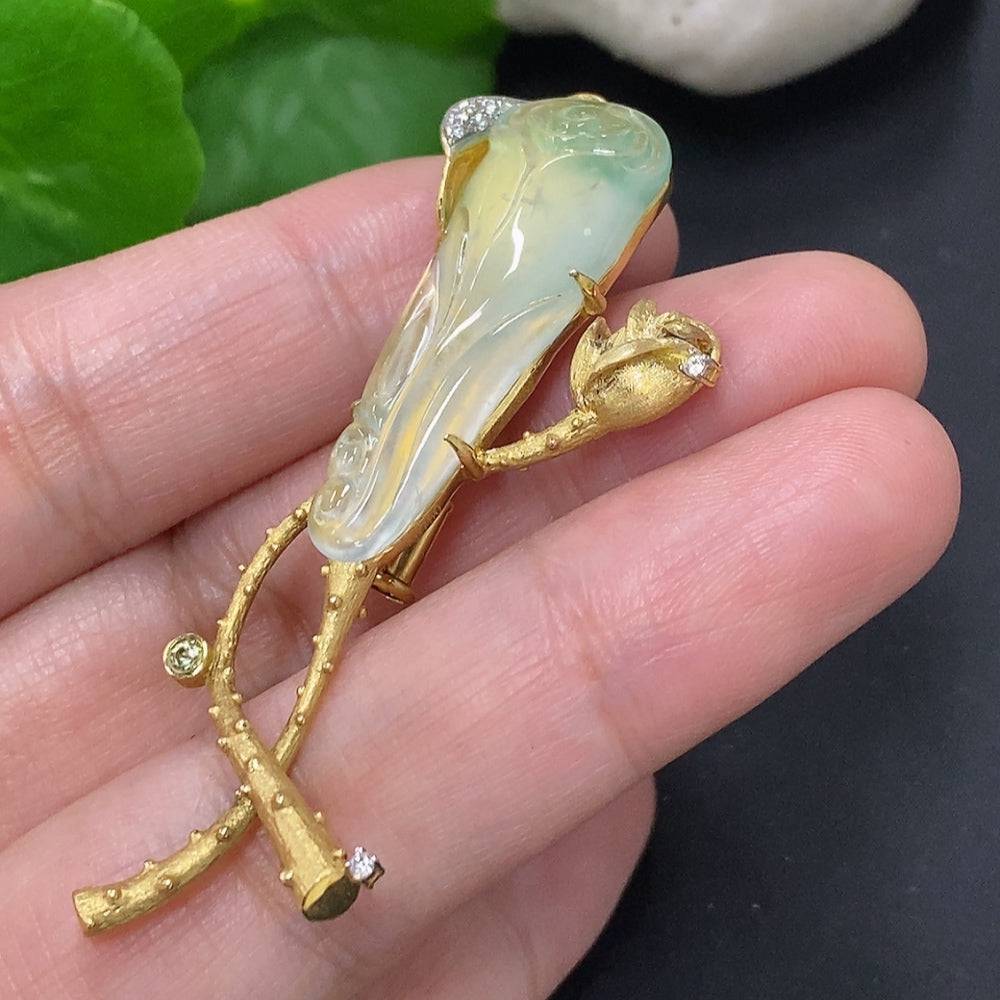 HUILIU HQ jadeite brooch with inlaid diamonds and colorless accent stones, featuring intricate jade jewelry design.