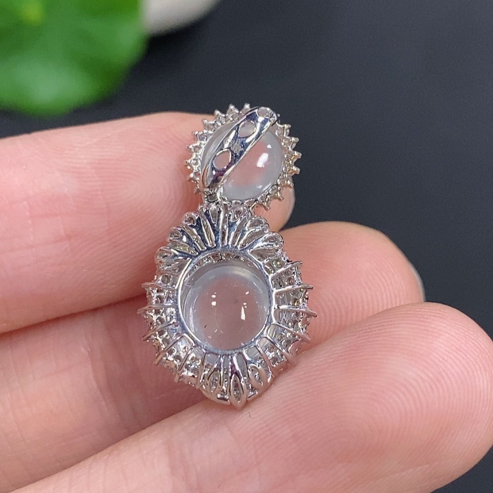 Jadeite Bezel-set Cabochon Pendant with 18k Gold and Diamond Accents, Total Weight Approx. 2.32g