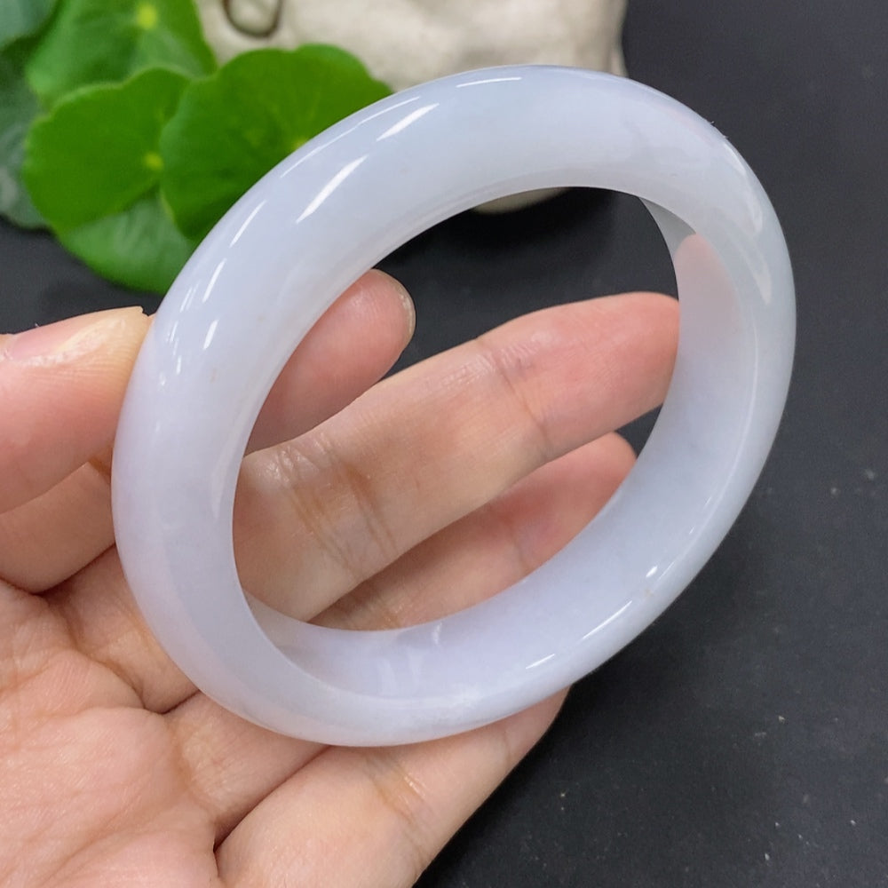 Jadeite Round Bangle