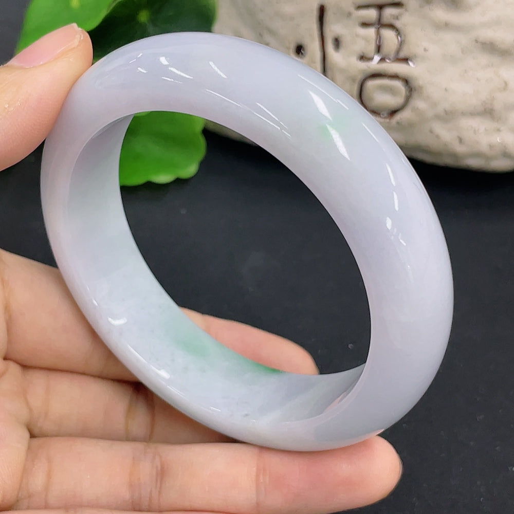 HKHQ jadeite round bracelet, size 58.7 with approximately 88.42g weight, featuring smooth polished jadeite beads.