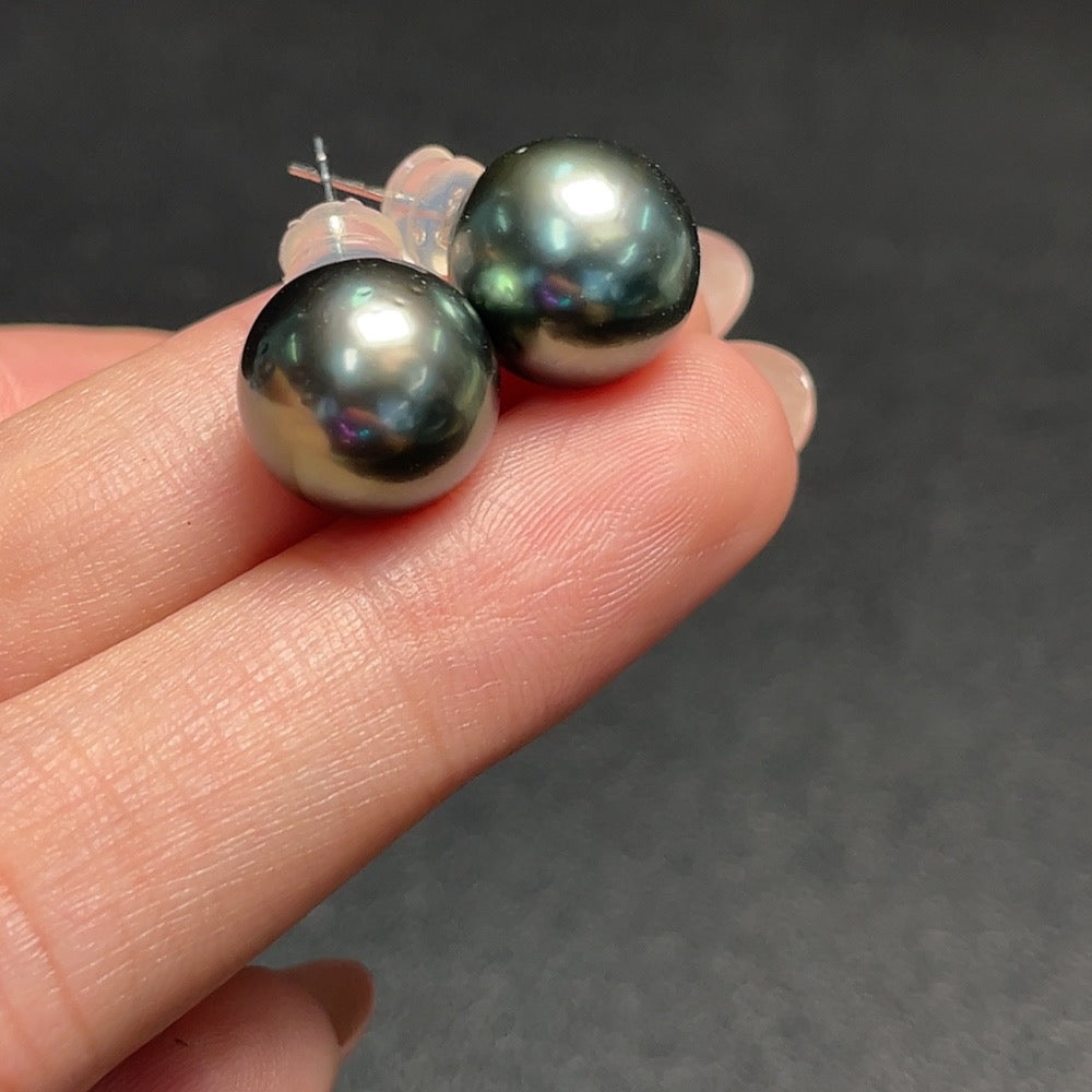 18K Gold Seawater Pearl Earrings, Total Weight Approx. 4.56g, Pearl Size About 11.3mm