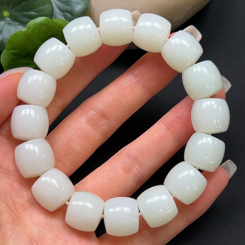 Hetian Jade Bracelet 14mm Approx. 74.43g