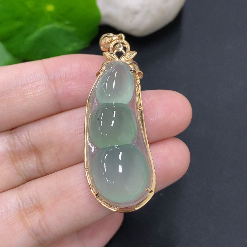 Jadeite Auspicious Bean Pendant in 18K Gold (Non-Diamond)