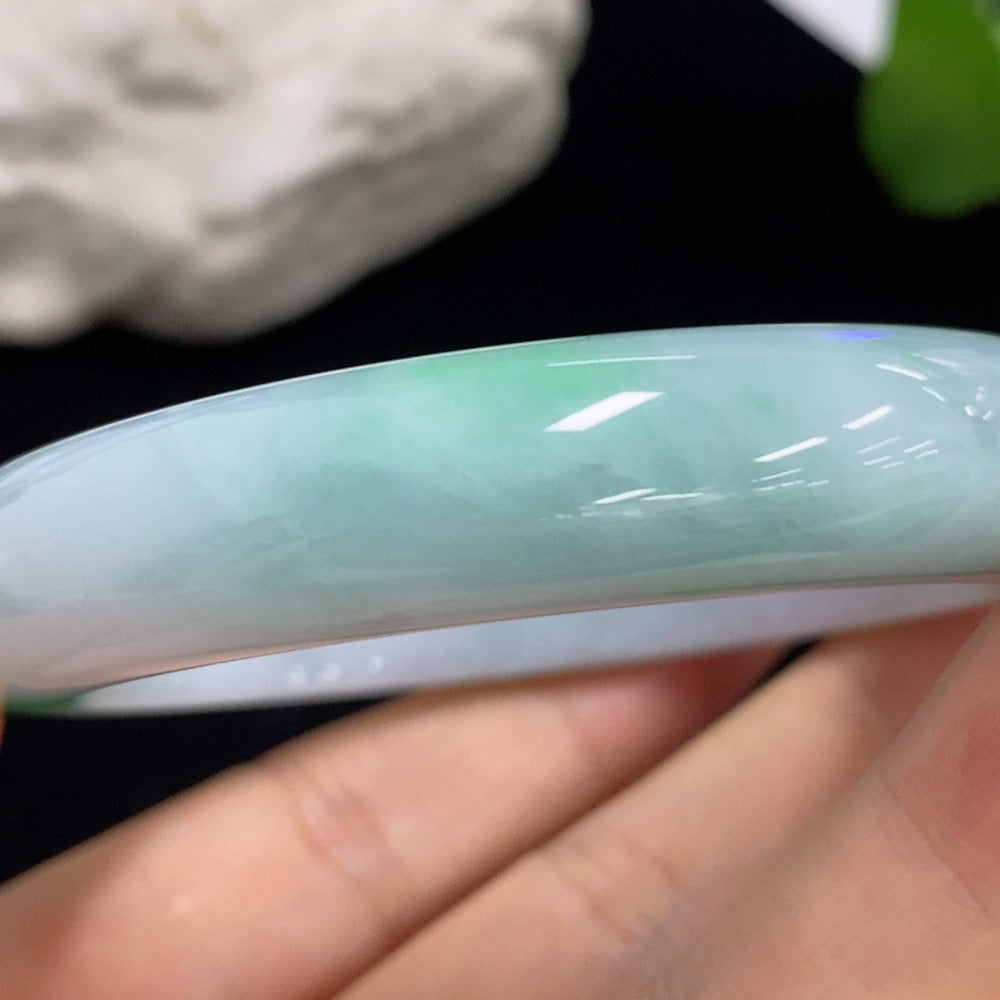 Jadeite Round Bangle