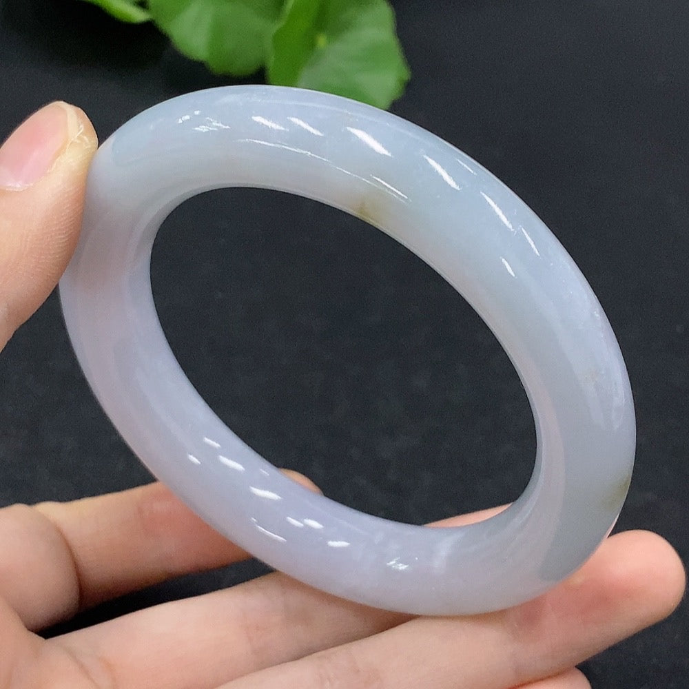 Pulsera rígida redonda de jadeíta, tamaño de aro 55.5, peso total aproximadamente 73.86g