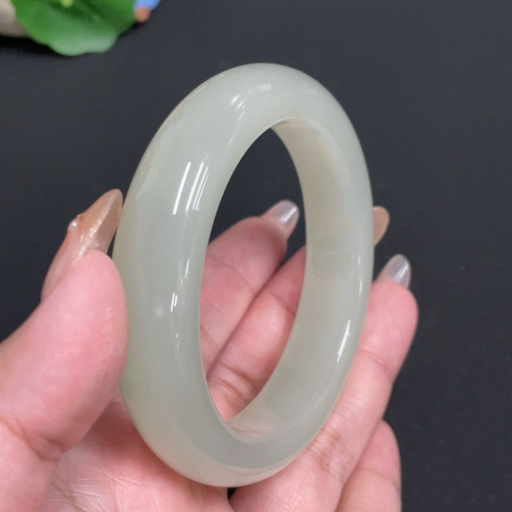 Hetian Jade Round Bracelet . | Huiliu Certified