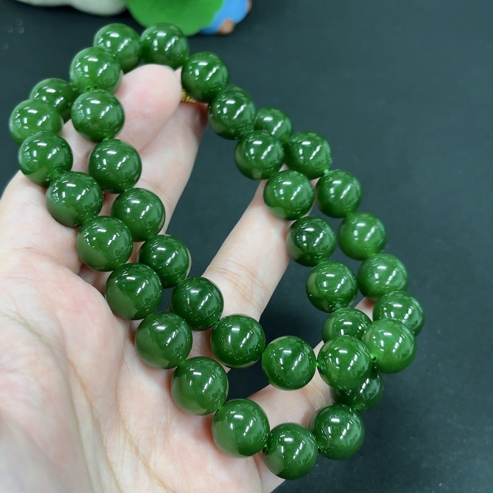 Green Hetian Jade Bead Necklace Non-Gold