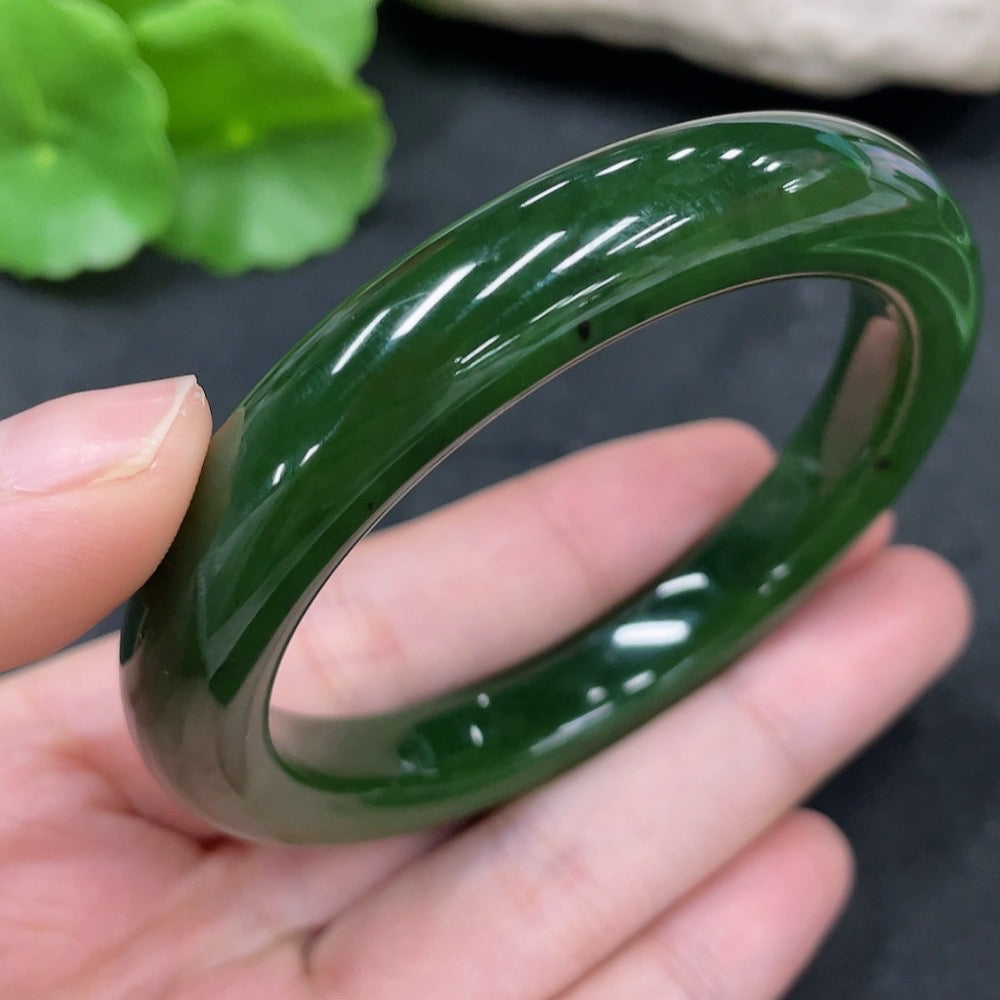 HUILIU HQ Hetian Jade Jasper round bracelet with 54.7mm size and 46.8g weight, featuring smooth, polished jade beads.