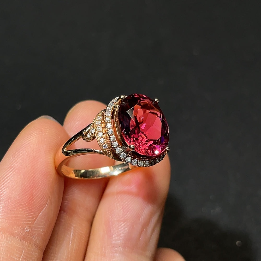 18K Gold Tourmaline Ring with Diamond Accents