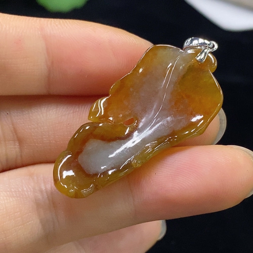 Jadeite Leaf Pendant 18k Total Weight Approx. 5.78g Color Origin Undetermined