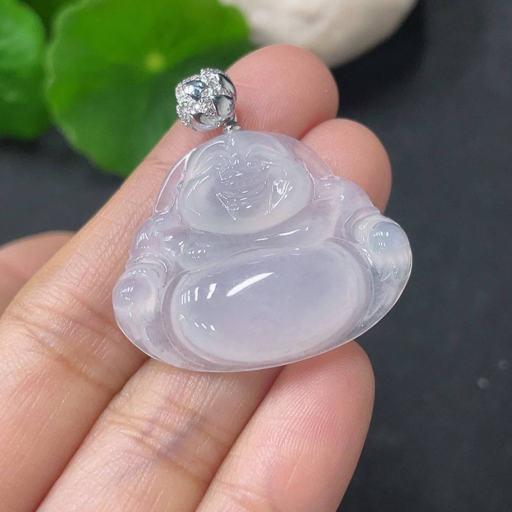 Jadeite Buddha pendant with 18K gold clasp, diamond accents, crafted by HUILIU HQ, weighing approximately 6 grams.