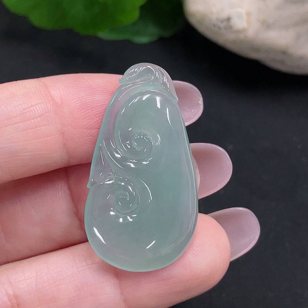 Jadeite Ruyi pendant from HUILIU HQ, carved jade jewelry with intricate detailing, weighing approximately 5.98 grams.