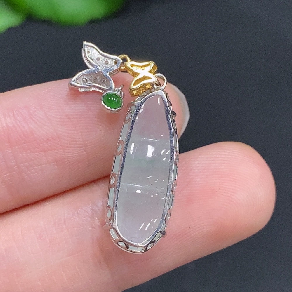 Jadeite Lucky Bean Pendant 18k Gold Total Weight Approx. 2.3g