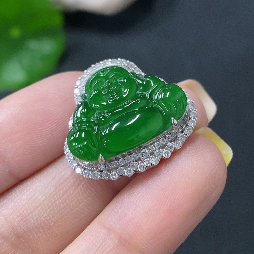 Jadeite Inlaid Buddha Pendant with 18K Gold and Diamond Accents, Total Weight Approx. 5.5g