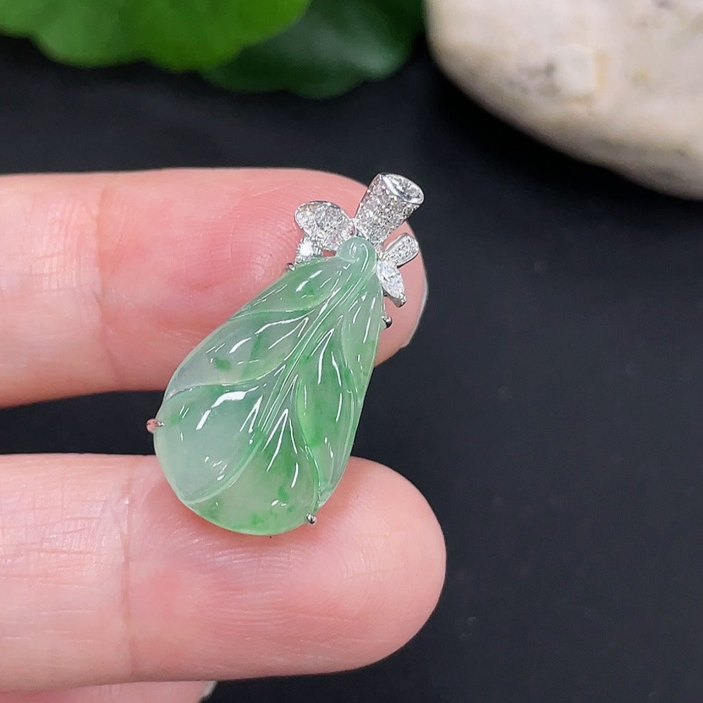 one large non-diamond