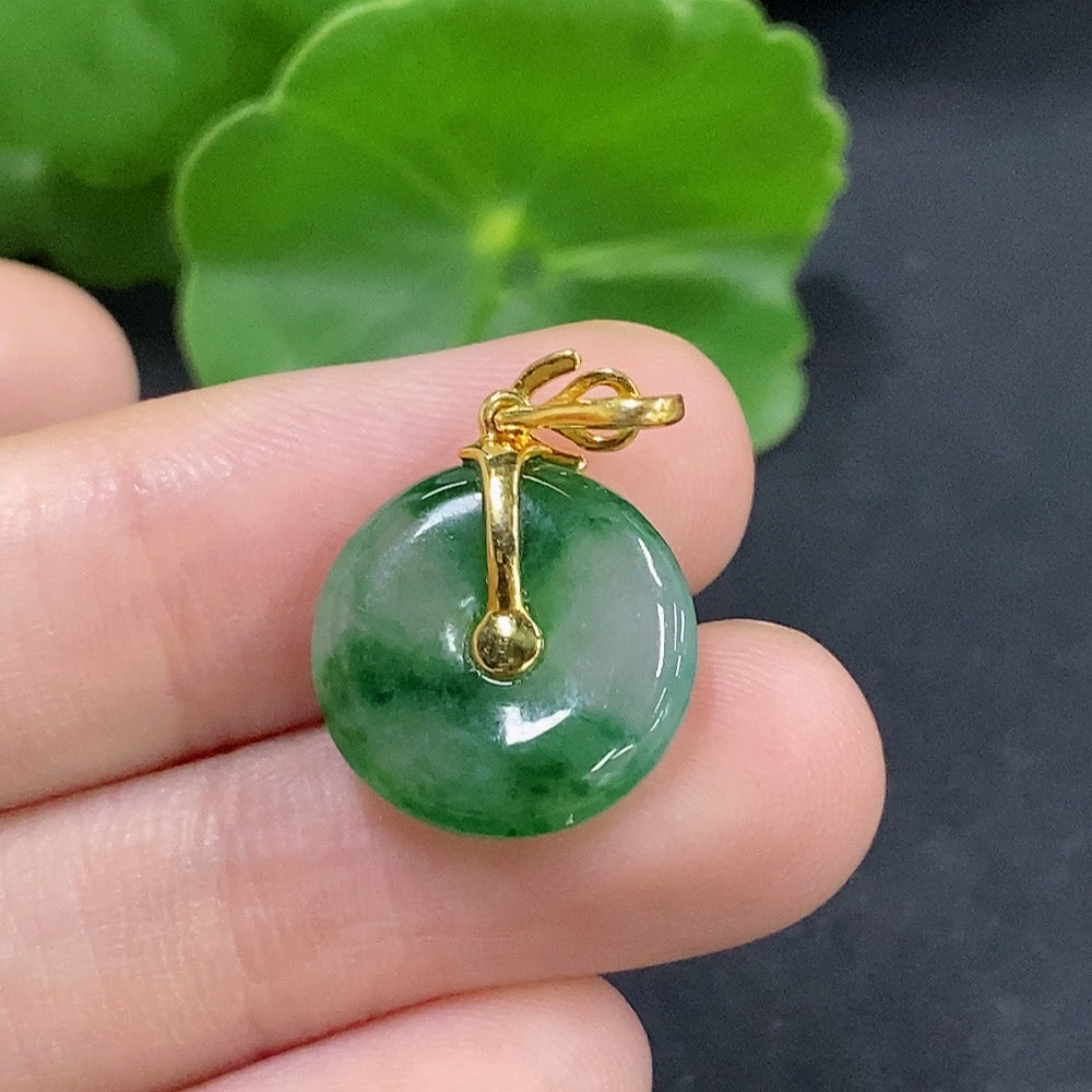 Jadeite Safety Buckle Pendant 18K Gold (Non-Diamond)