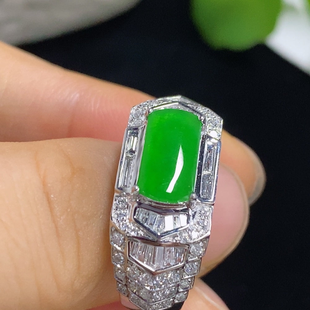 Jadeite Plain Pendant Ring 18k with Diamond Side Stones