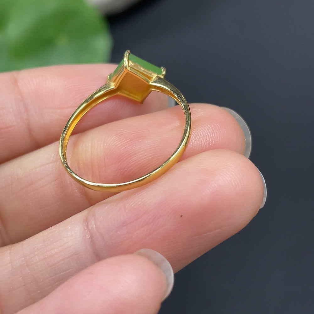 Hetian Jade Jasper Inlaid Ring, 18k Gold, Size 15, Total Weight Approx. 1g