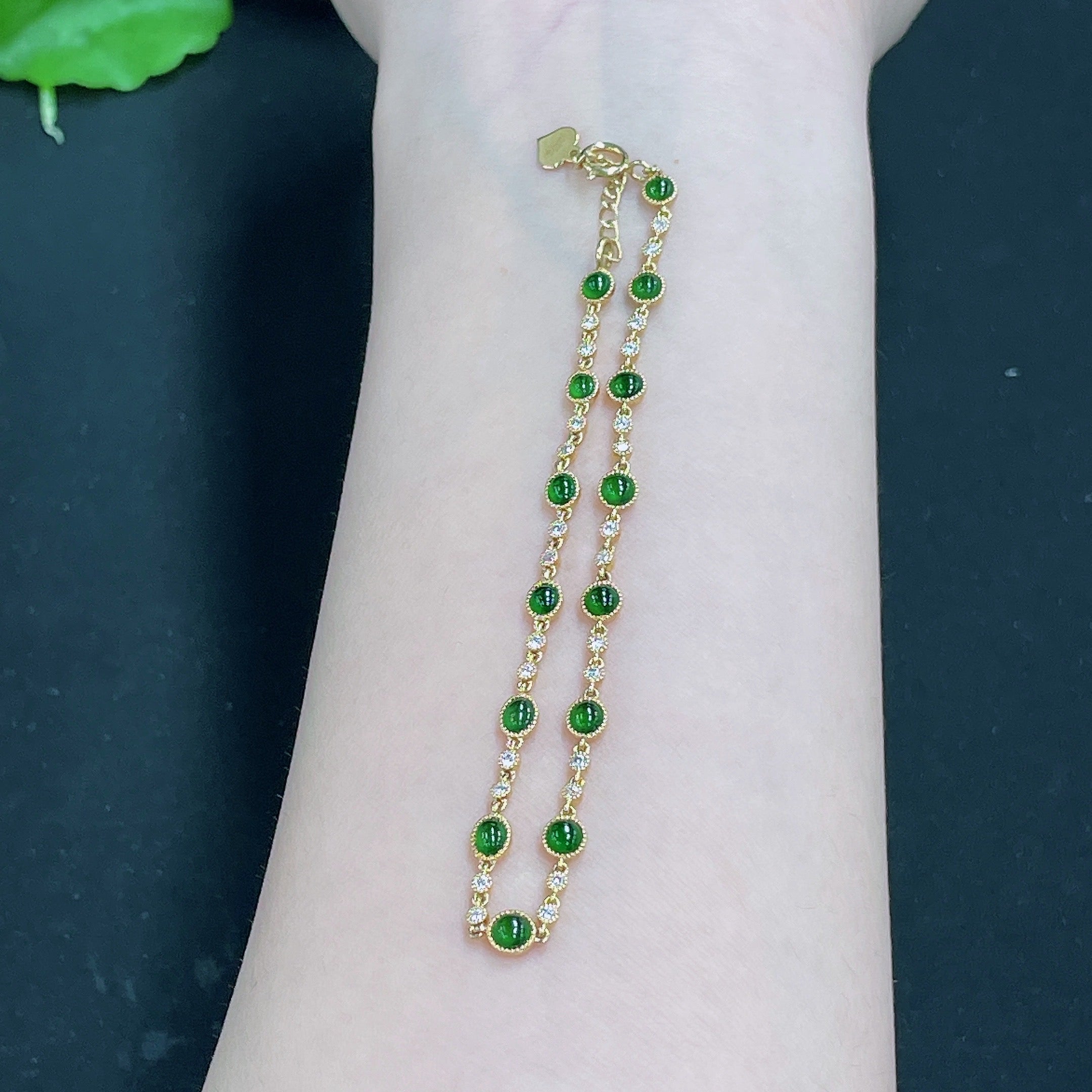 Jadeite Cabochon Inlaid Bracelet 18k with Diamond Accents, Total Weight Approx. 4.09g