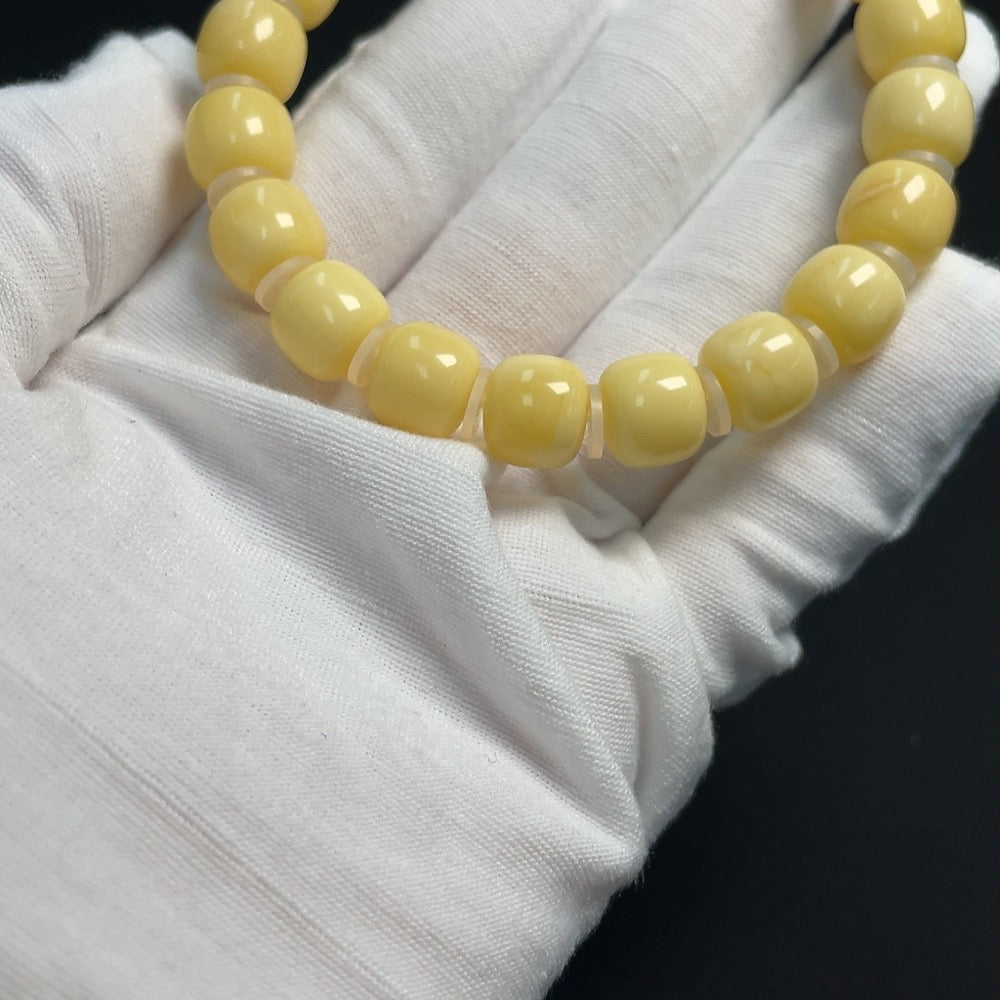 Amber Beeswax Bead Bracelet Approx. 10.5mm Total Weight Approx. 15.87g