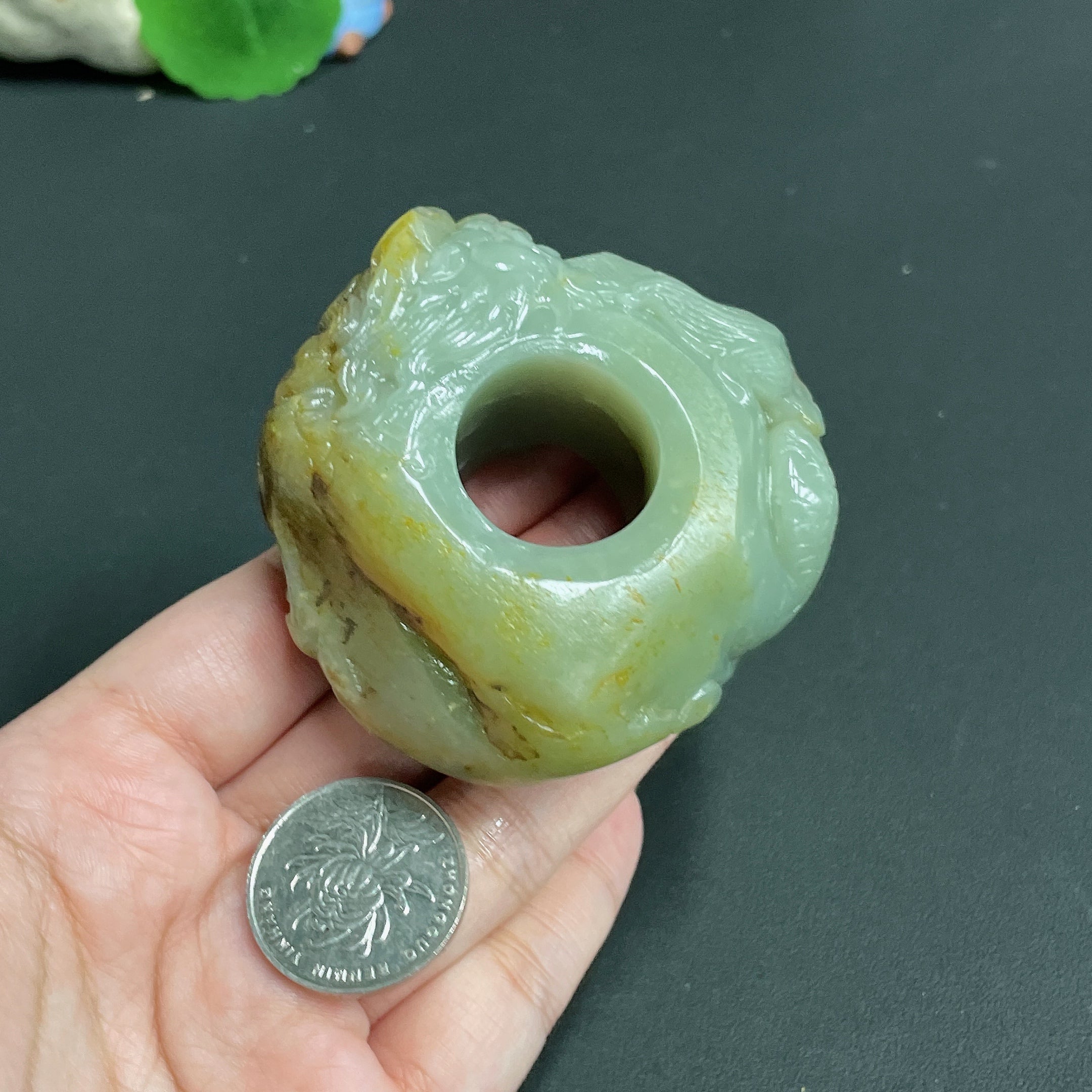 Hetian Jade Seed Material Thumb Ring - Roaming Dragon, Inner Diameter Approx. 22.4mm, Total Weight Approx. 193.64g, Undetermined Skin Color Origin