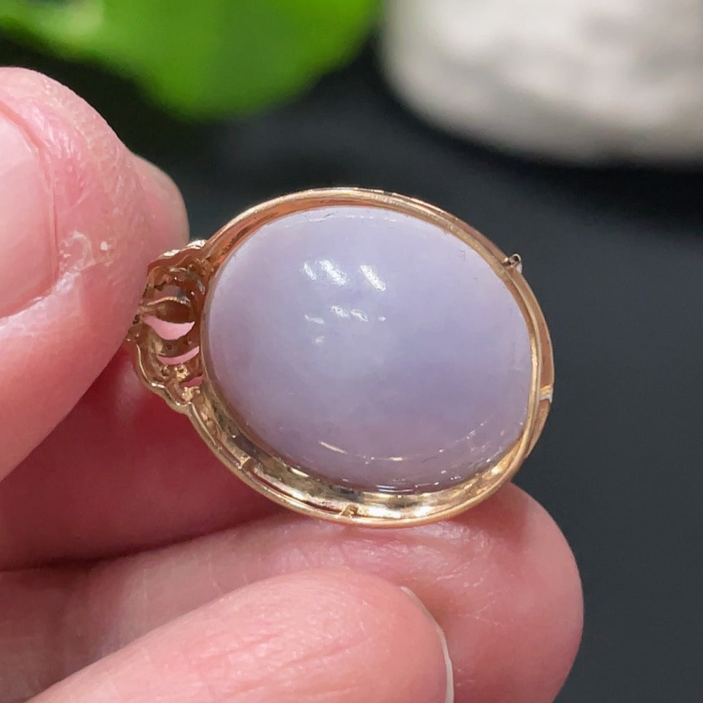 HUILIU HQ Jadeite cabochon pendant with inlaid jade and diamond accents, showcasing intricate craftsmanship and elegant design.