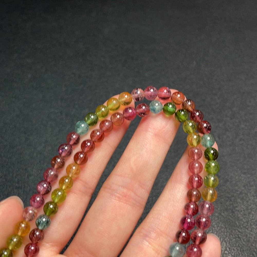 Tourmaline Bead Necklace with Visible Organic Matter and Other Mineral Components, Total Weight Approximately 25.26g, Bead Size About 5.3mm