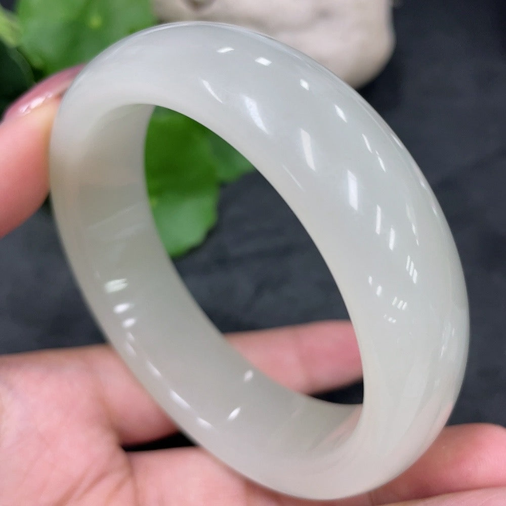 Hetian Jade Round Bracelet Size 60.3 Total Weight Approx. 88.4g
