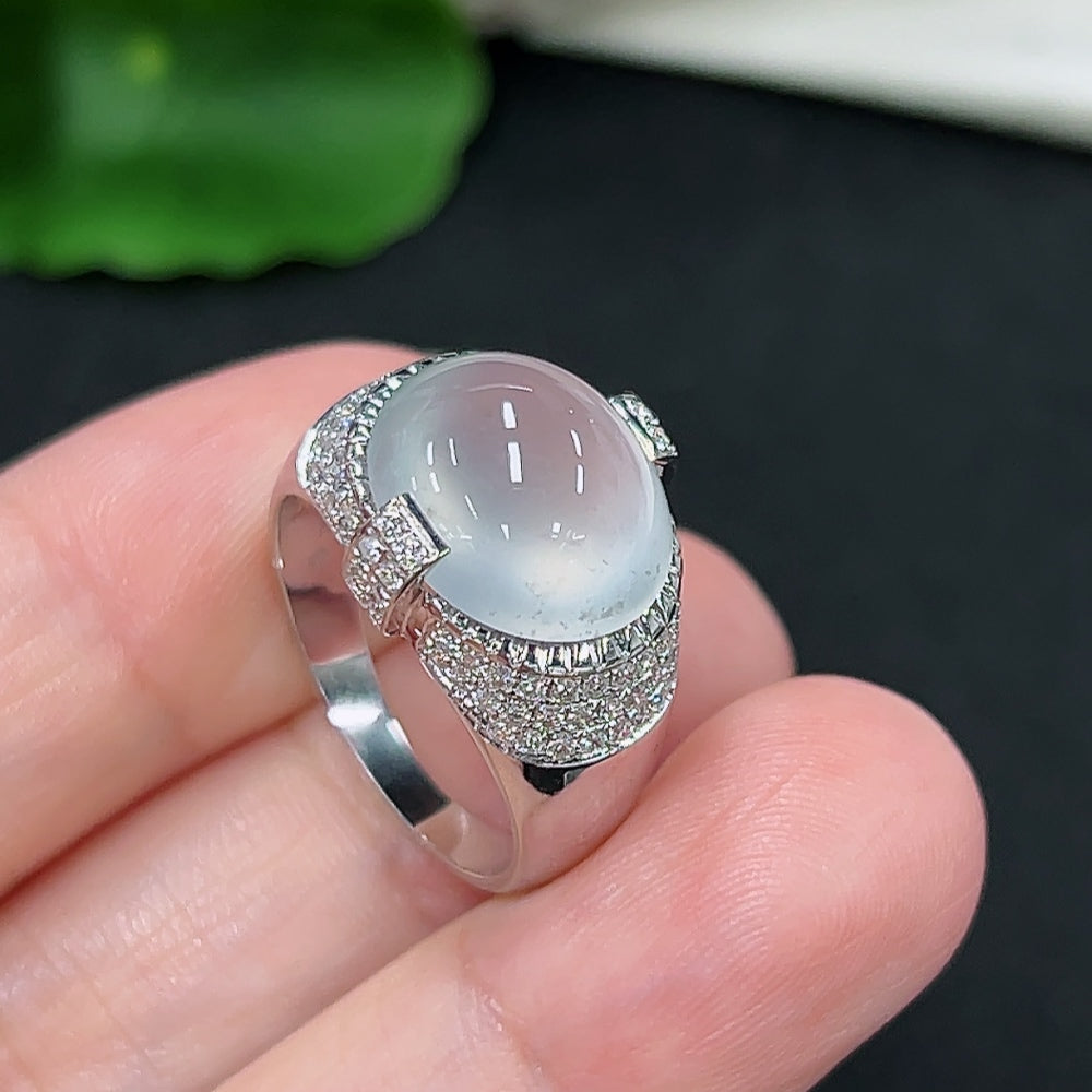 HKHQ jadeite inlaid ring with 18K gold and diamond accents, showcasing intricate jewelry craftsmanship and elegant design