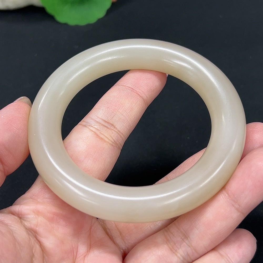 Hetian Jade Round Bangle Size 56.4 Total Weight Approx. 73.7g