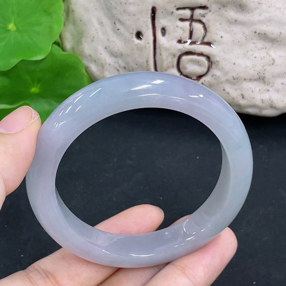 Jadeite Imperial Concubine bangle bracelet by HKHQ, size 53.4/49, with a total weight of 42.1g, featuring smooth jadeite surface.