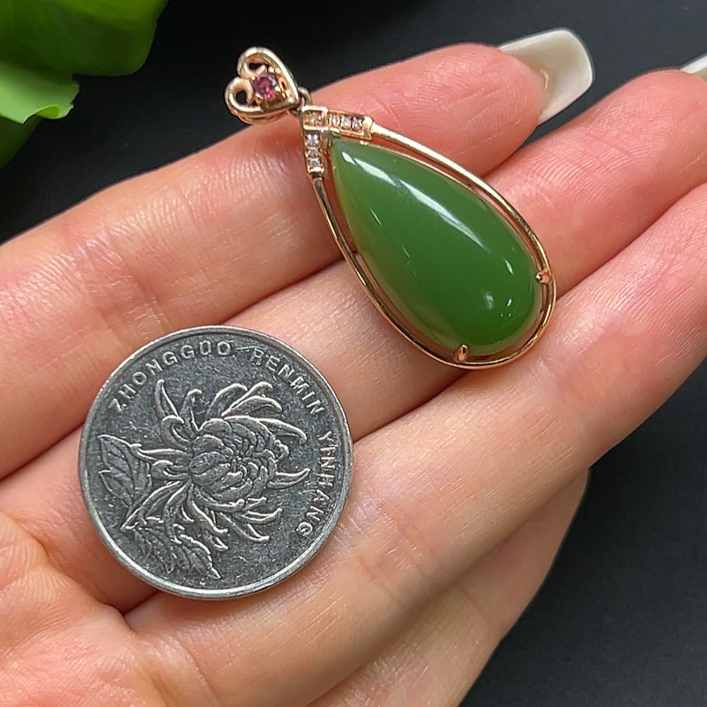 Hetian Jade Cabochon Pendant with 18K Gold and Colorless Diamond Accents