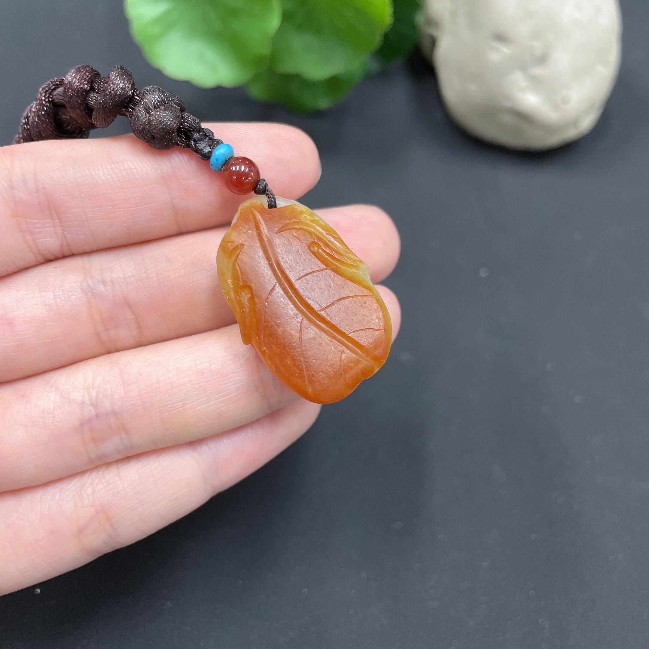 Hetian Jade Pendant Total Weight 12.44g (including rope)
