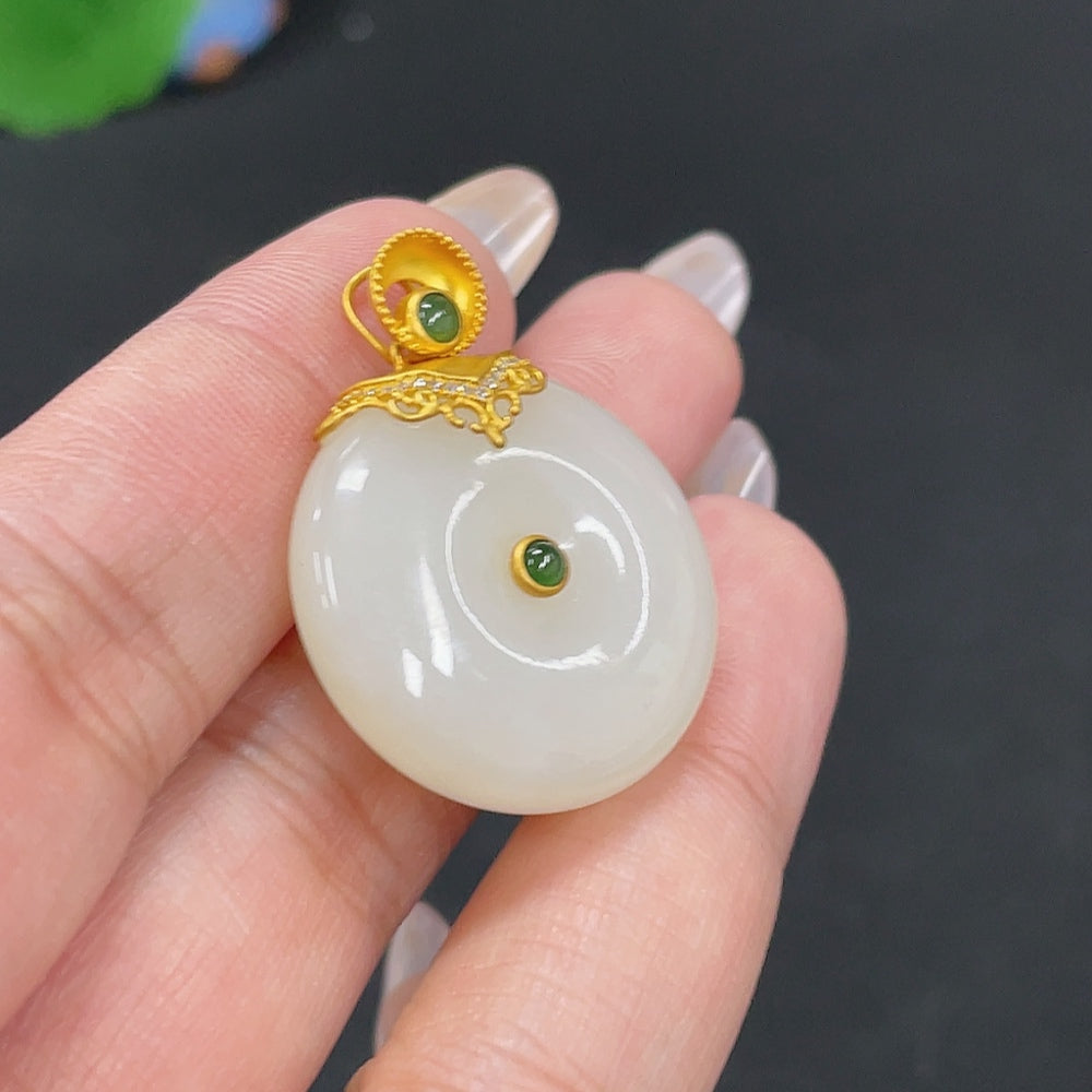 Hetian Jade Inlaid Pendant Peace Knot 18k Non-Diamond