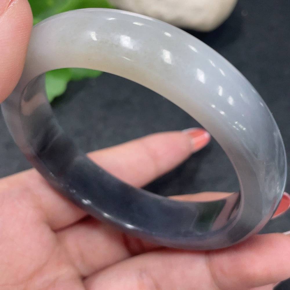 HUILIU HQ Hetian jade round bracelet with 57.5cm size, weighing approximately 61.5g, featuring smooth polished jade beads.