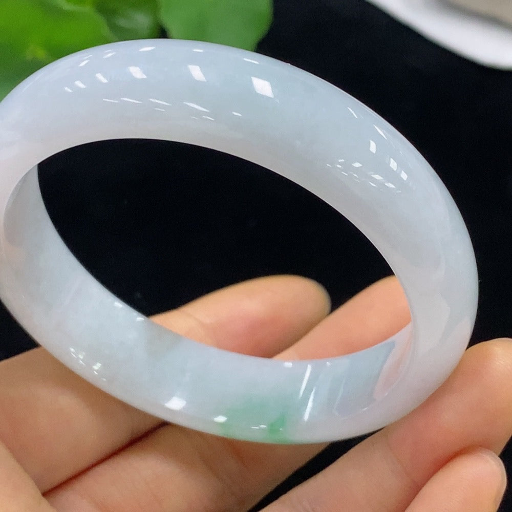 Jadeite round bracelet with size 56 and total weight of 55g, featuring smooth, polished green jade beads from HUILIU HQ.