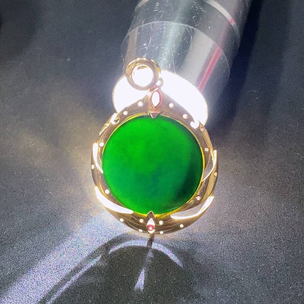Jadeite plain pendant by HUILIU HQ featuring 18k diamond accents, colorless, weighing approx. 4.53g, showcasing its smooth jade surface.