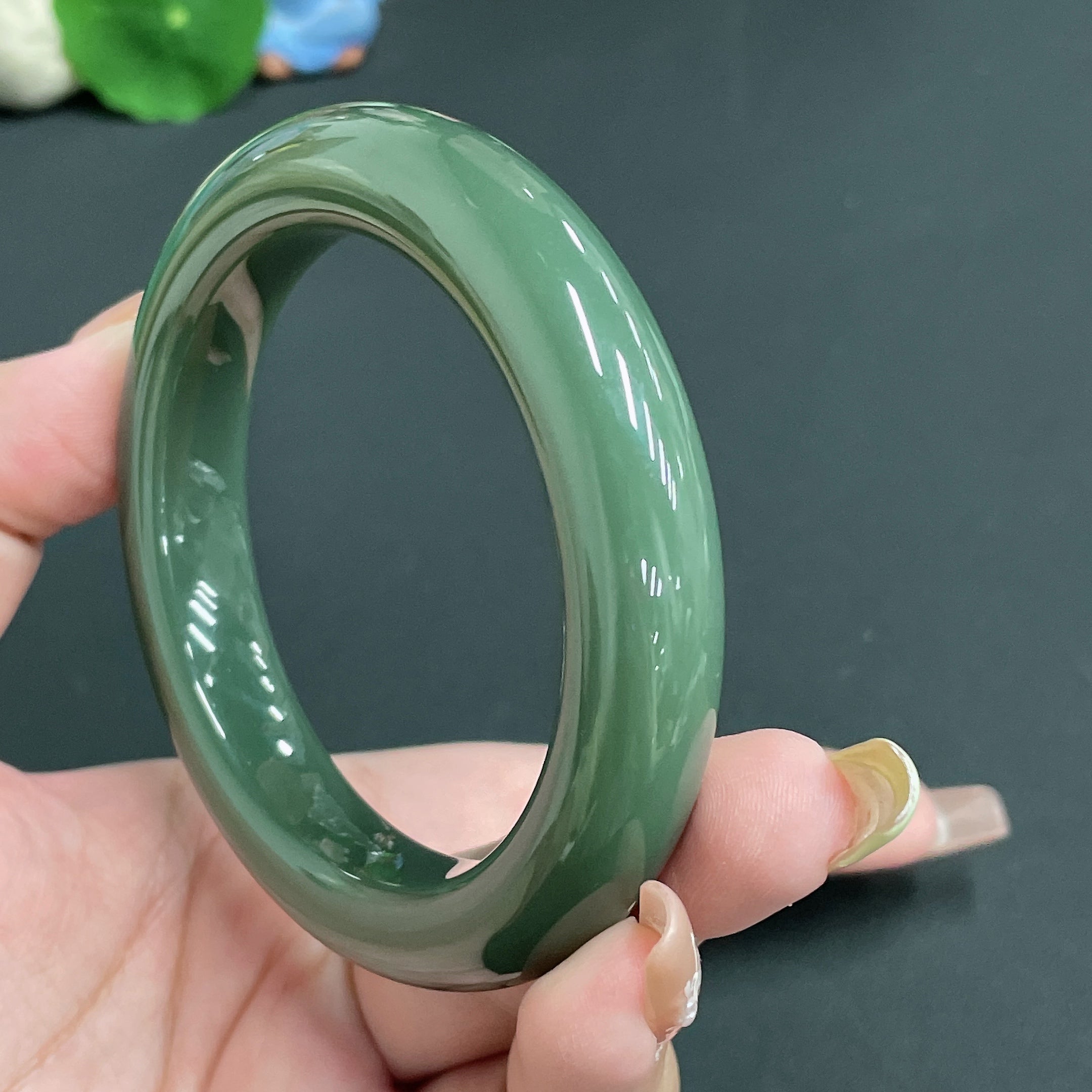 Hetian Jade Round Bracelet Size 56.7 Total Weight Approx. 70.33g