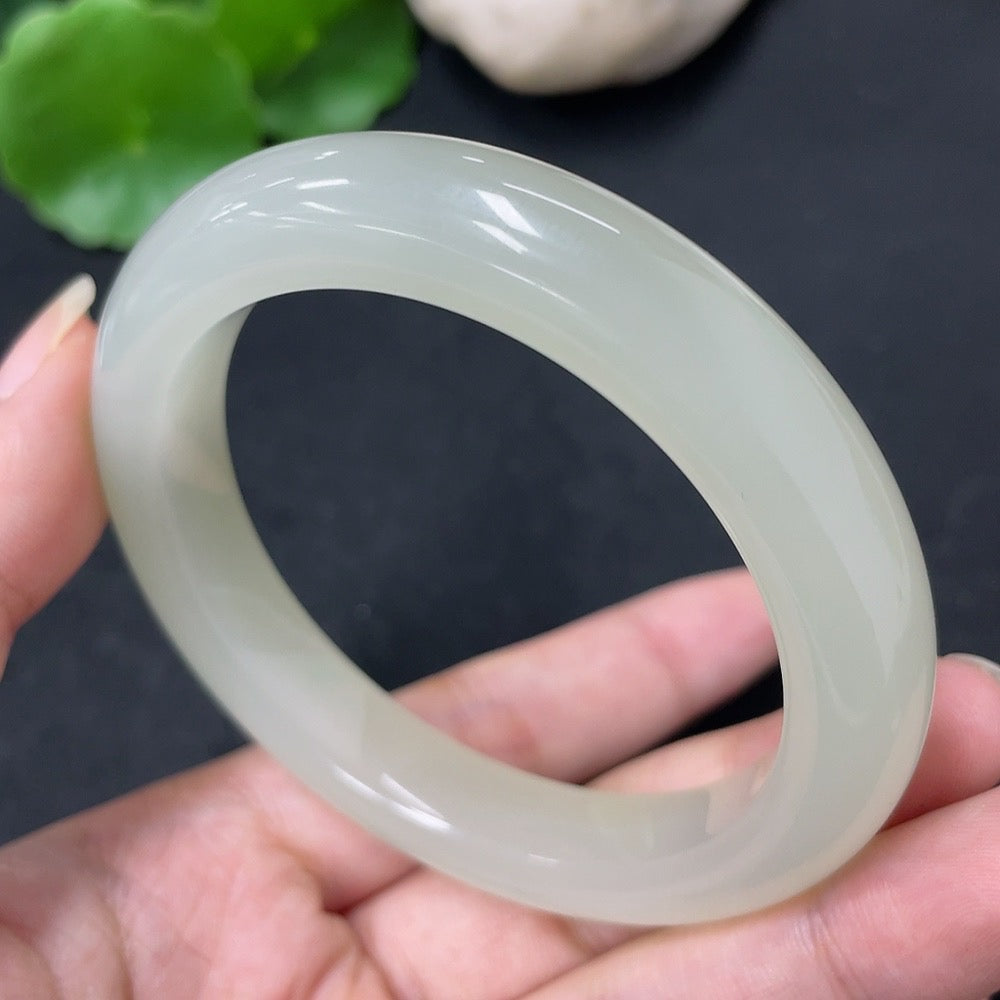 Hetian Jade Round Bracelet