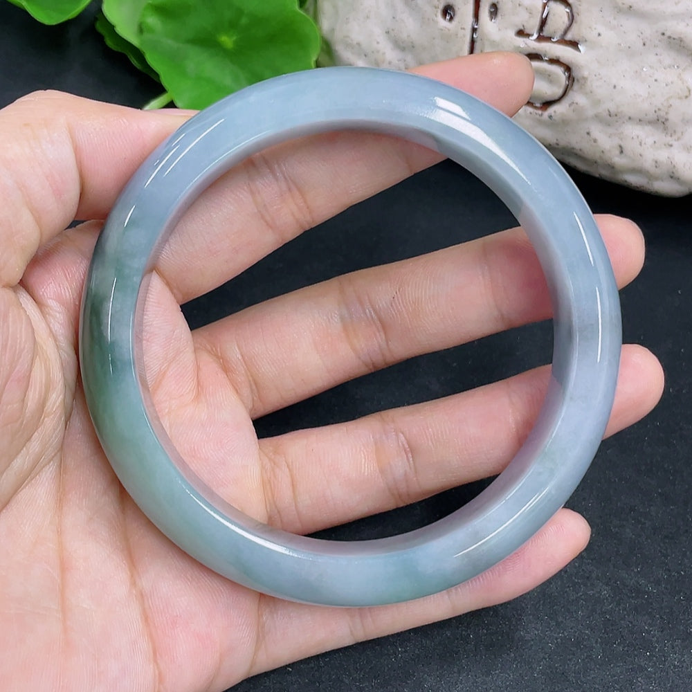 HKHQ jadeite round bangle, size 65, 83.3g, showcasing smooth, polished jadeite bracelet with a circular design.