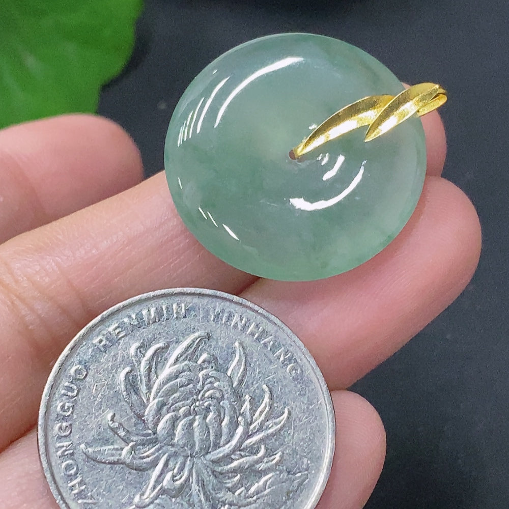 Jadeite Pendant Peace Knot 18k Total Weight Approx. 5.03g