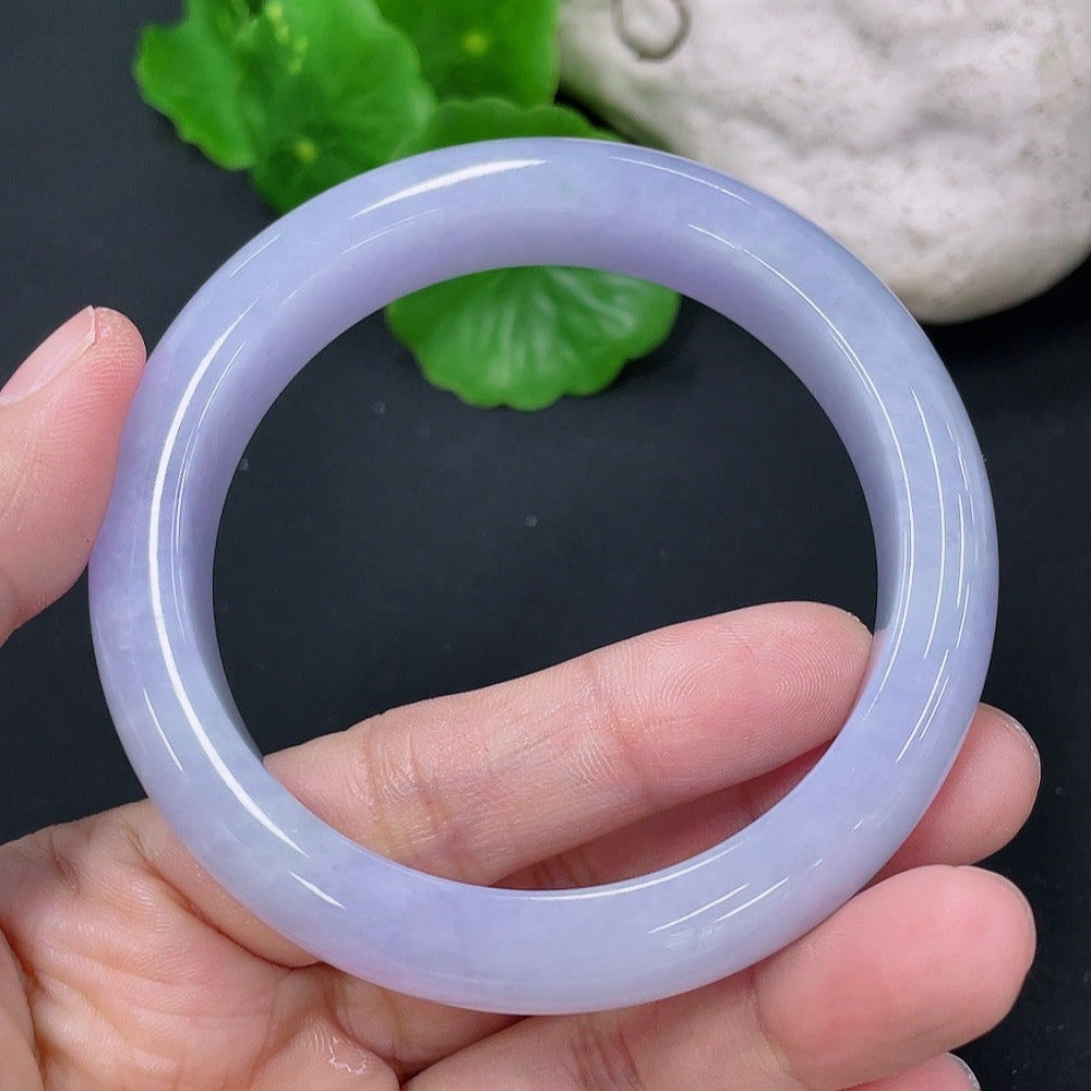 Jadeite Round Bangle