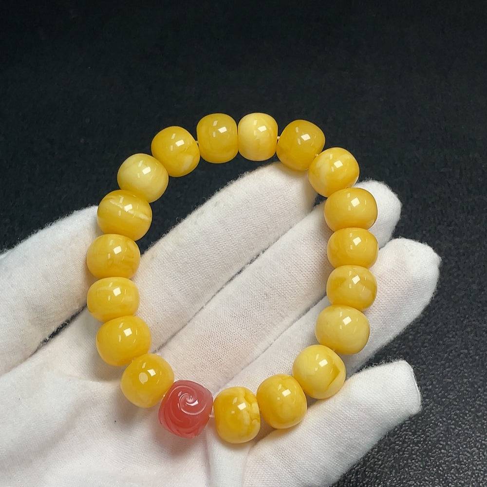Huiliu Amber Beeswax bracelet with Southern Red Agate beads, natural amber jewelry, handcrafted and certified by HUILIU HQ.