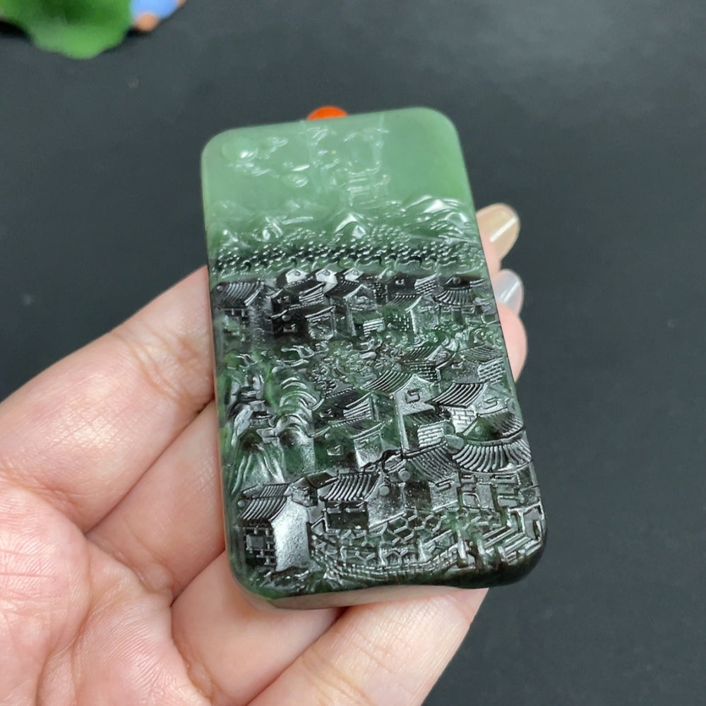 和田玉風景吊墜,總重約83.7克(含繩)