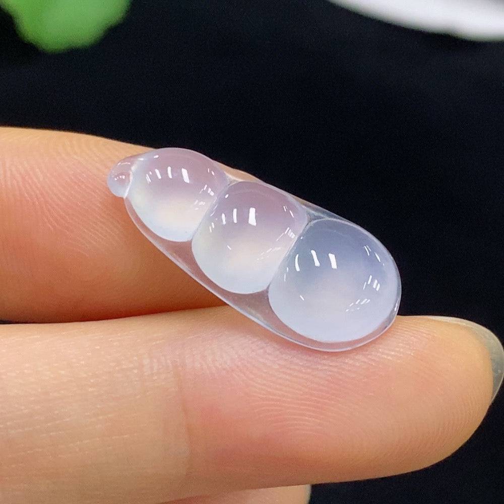 Jadeite Fu Dou inlaid piece from HUILIU HQ, weighing approximately 1.84g, featuring detailed jade craftsmanship.
