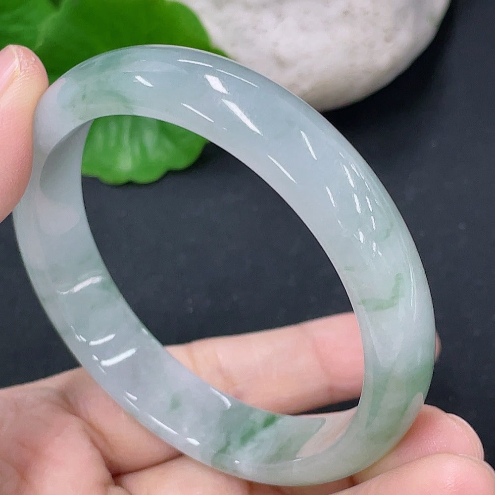 Jadeite Concubine Bangle Size 56.5/51.2mm Total Weight Approx. 37.5g
