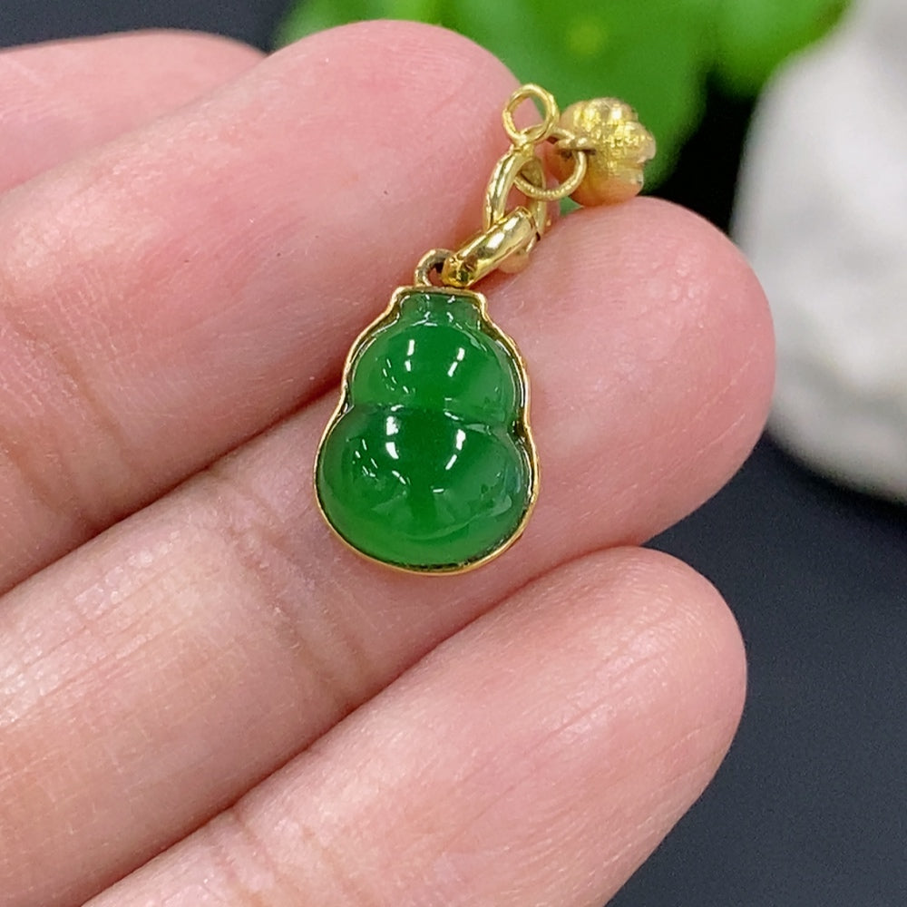 Jadeite gourd pendant necklace with 18K gold from HKHQ, featuring a polished jadeite gourd charm on a delicate gold chain.