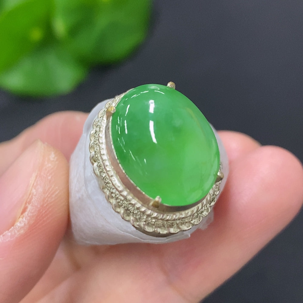 Jadeite cabochon, non-gold inlaid, total weight approx. 25.8g