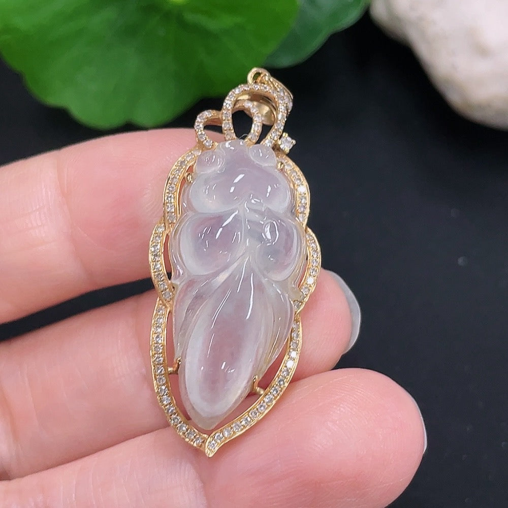 Jadeite Goldfish Inlay Pendant (Black Parts Uncertain) with Diamond Accents Approximately | Huiliu Certified
