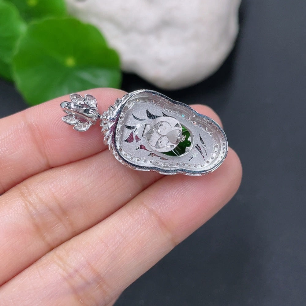 Jadeite Leaf Pendant with 18k Gold and Diamond Accents, Total Weight Approx. 3.66g